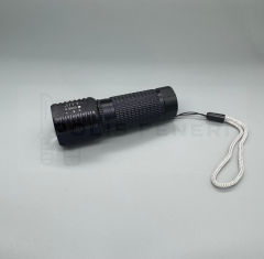 PiLLİ ZOOMLU LED EL FENERİ ASKERİ MUKAVEMETLİ EL FENERİ IŞIK